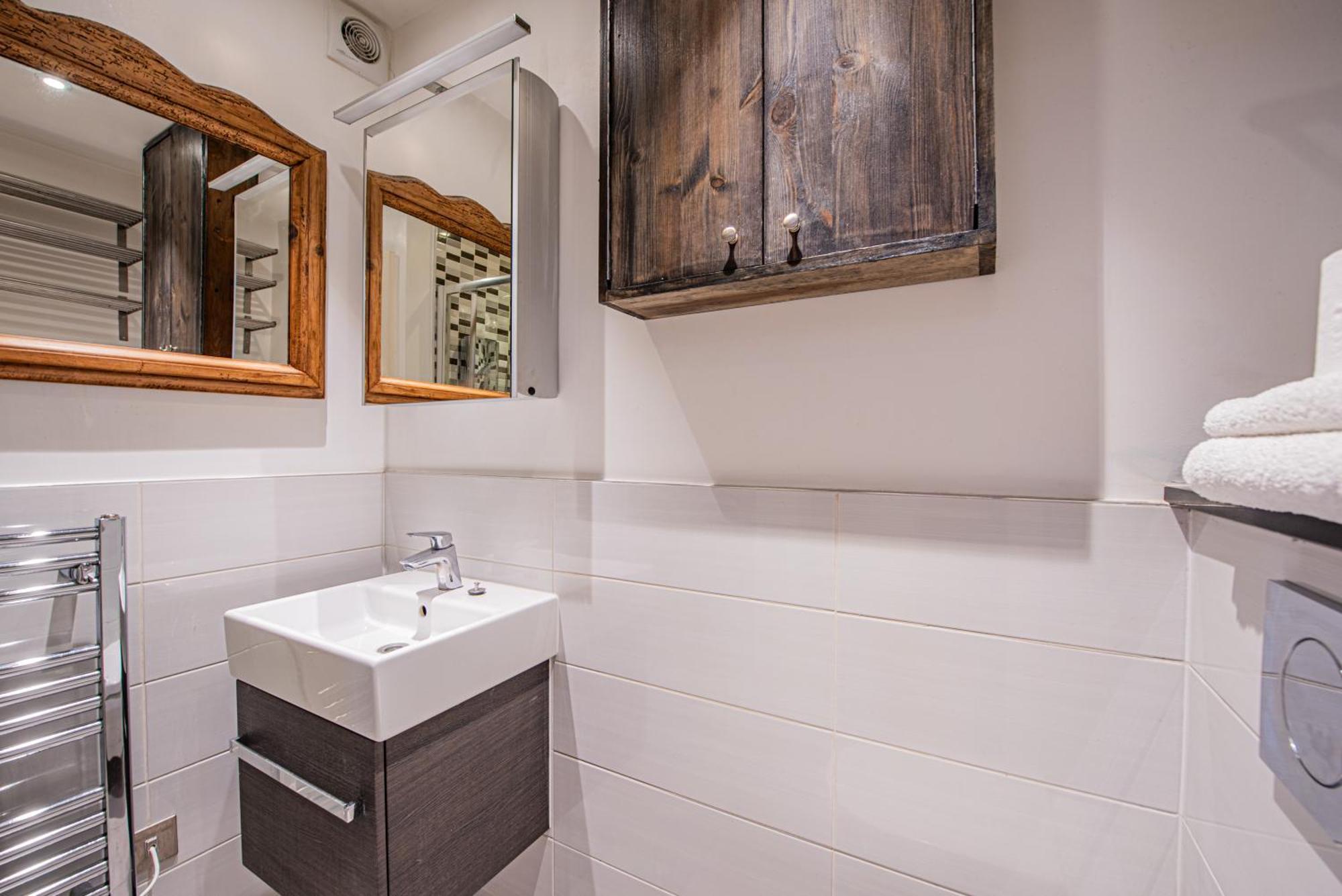 Stylish 1-Bed Flat In Soho - Prime Central London Exterior foto
